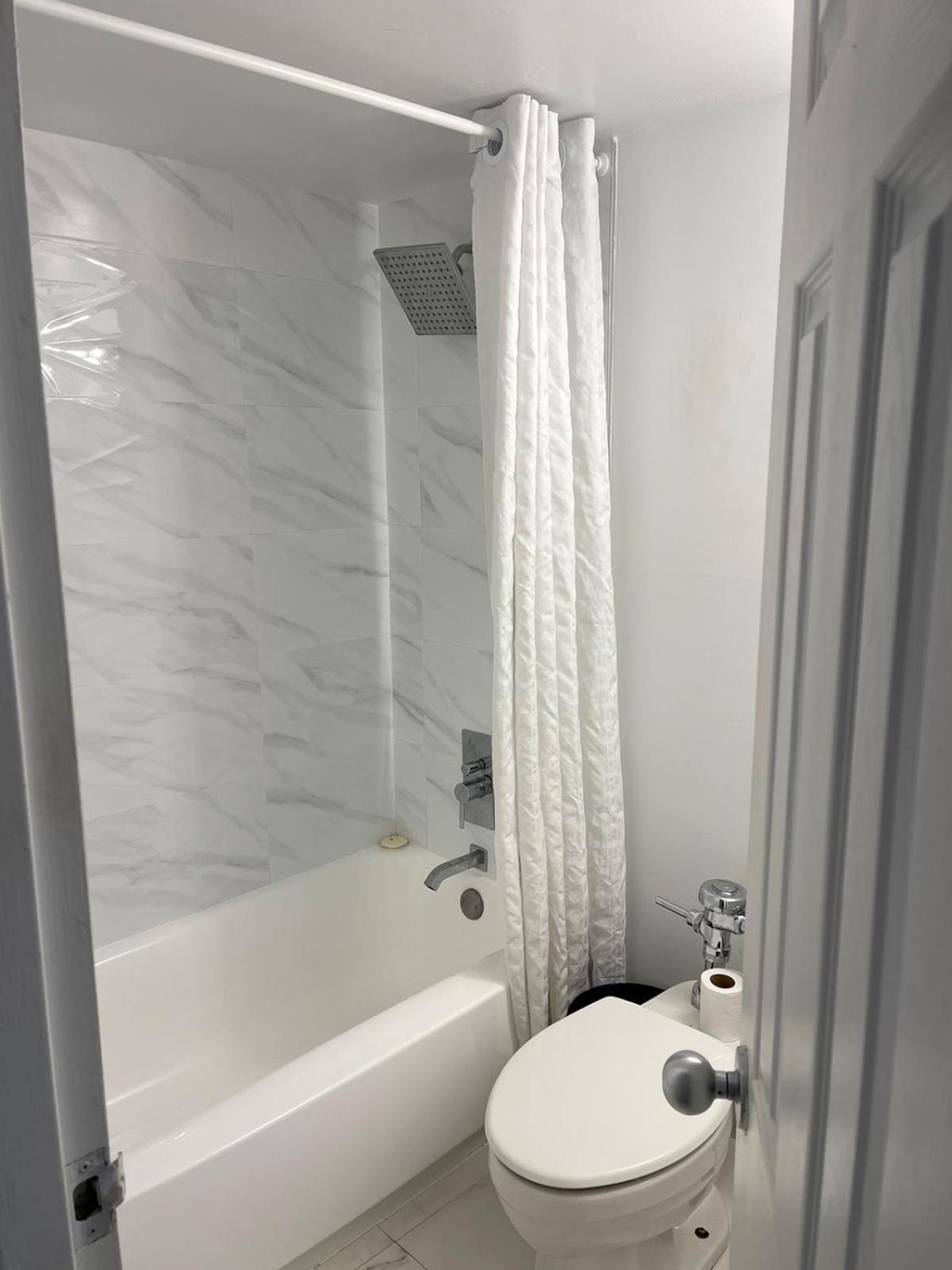 Modern One Bedroom * Miami Beach